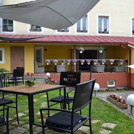 Viesnica Kandava Exterior foto